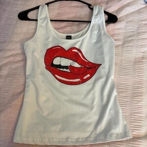 Trendy White Tank Top with Red Lips Graphic